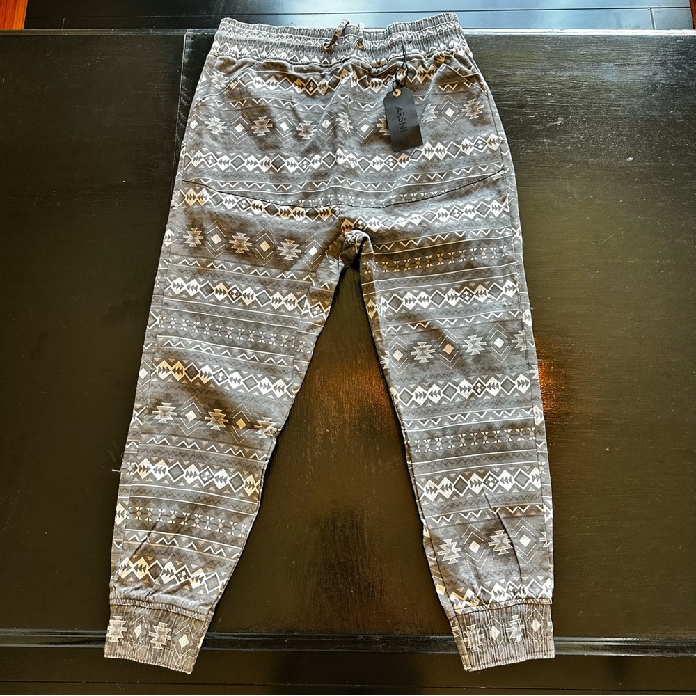 NWT ARSNL XXL Tribal Print Jogger Style Pant Black Gray White